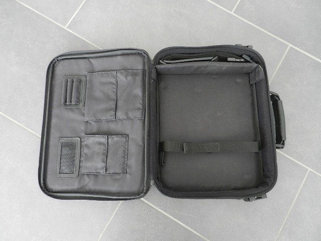 Taschen: Laptop-Tasche / Notebook-Tasche R-bag – Gebraucht aus Büsingen von aue_2mh6 1
