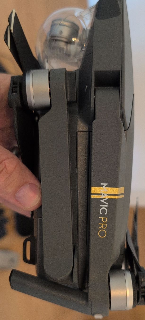 DJI Modellismo RC: DJI Mavic Pro Drohne mit Zubehör  – Usato da Uitikon Waldegg venduto da Gaehwi
