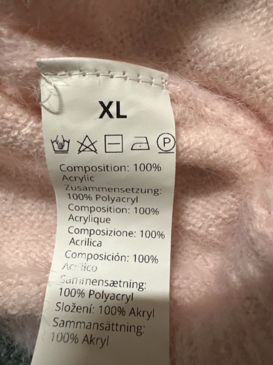 Pullover & Sweatshirts: Damen Pullover flauschig  V-Ausschnitt rosa – Neu und originalverpackt aus Baltschieder von YmroBe 2