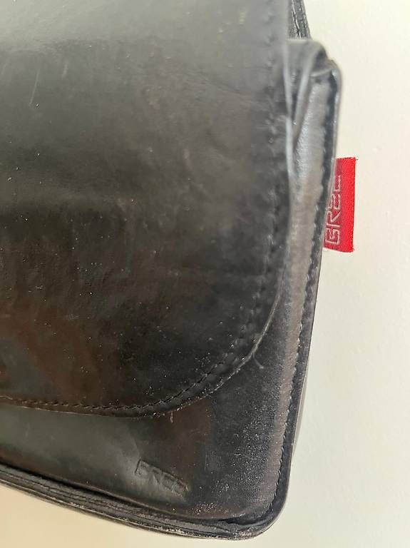 Bree Taschen: Schwarze Umhängetasche Bree – Gebraucht aus Bern von nal_5x9x 2