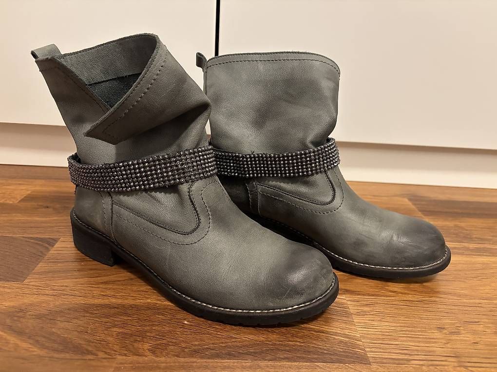 Scarpe da donna: Stiefeletten Grau/Blau aus Leder - Gr. 36 – Usato da Zürich venduto da FedeSara
