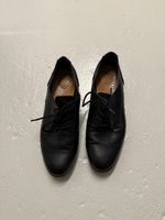 Lederschuhe