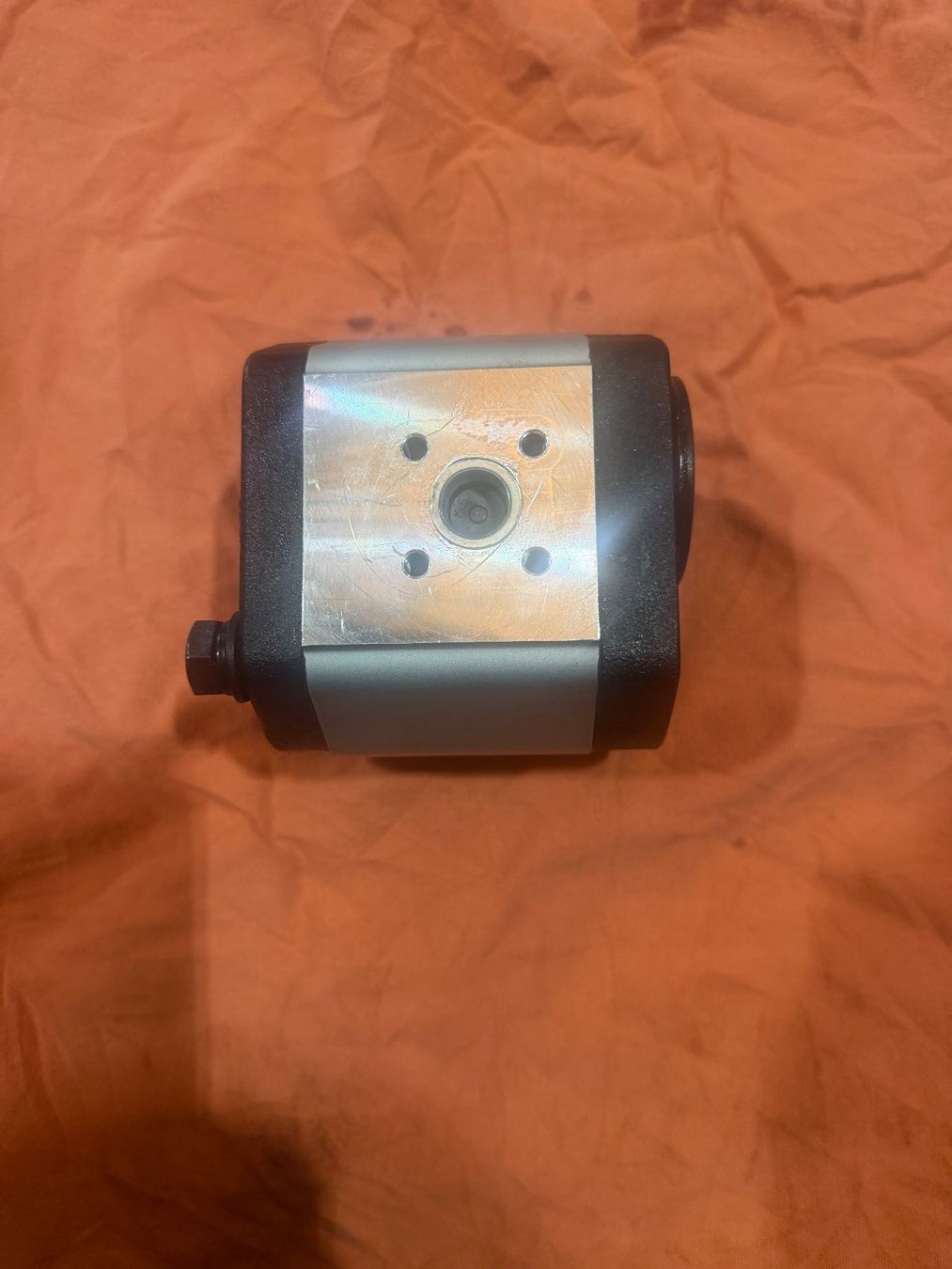 Trattori: Hydraulik pumpe – Usato da Merenschwand venduto da Schaerer. 3
