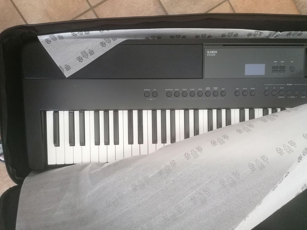 Keyboard Kawai ES 520 (Neu und originalverpackt) in Biel/Bienne für CHF ...