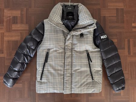 Neuwertige Winterjacke der Marke Makage