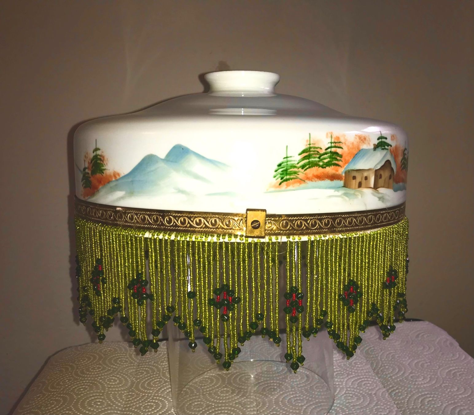 Paralumi: Lampenschirm mit Winterlandschaft & Perlenbehang – Usato da Füllinsdorf venduto da unda2 5
