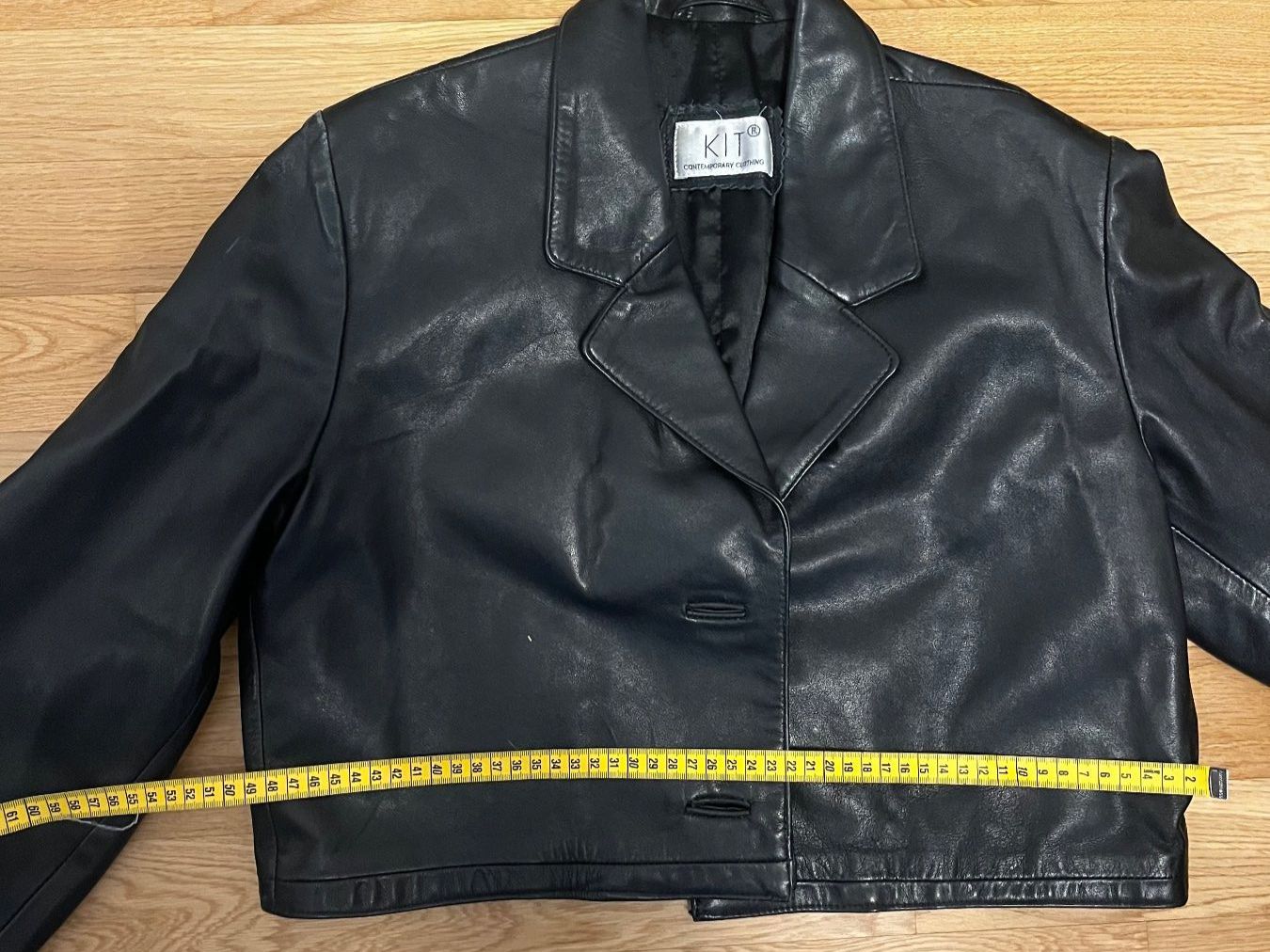 Jacken: Veste courte en cuire noire – Gebraucht aus La Tour-de-Trême von lol_85kj 3