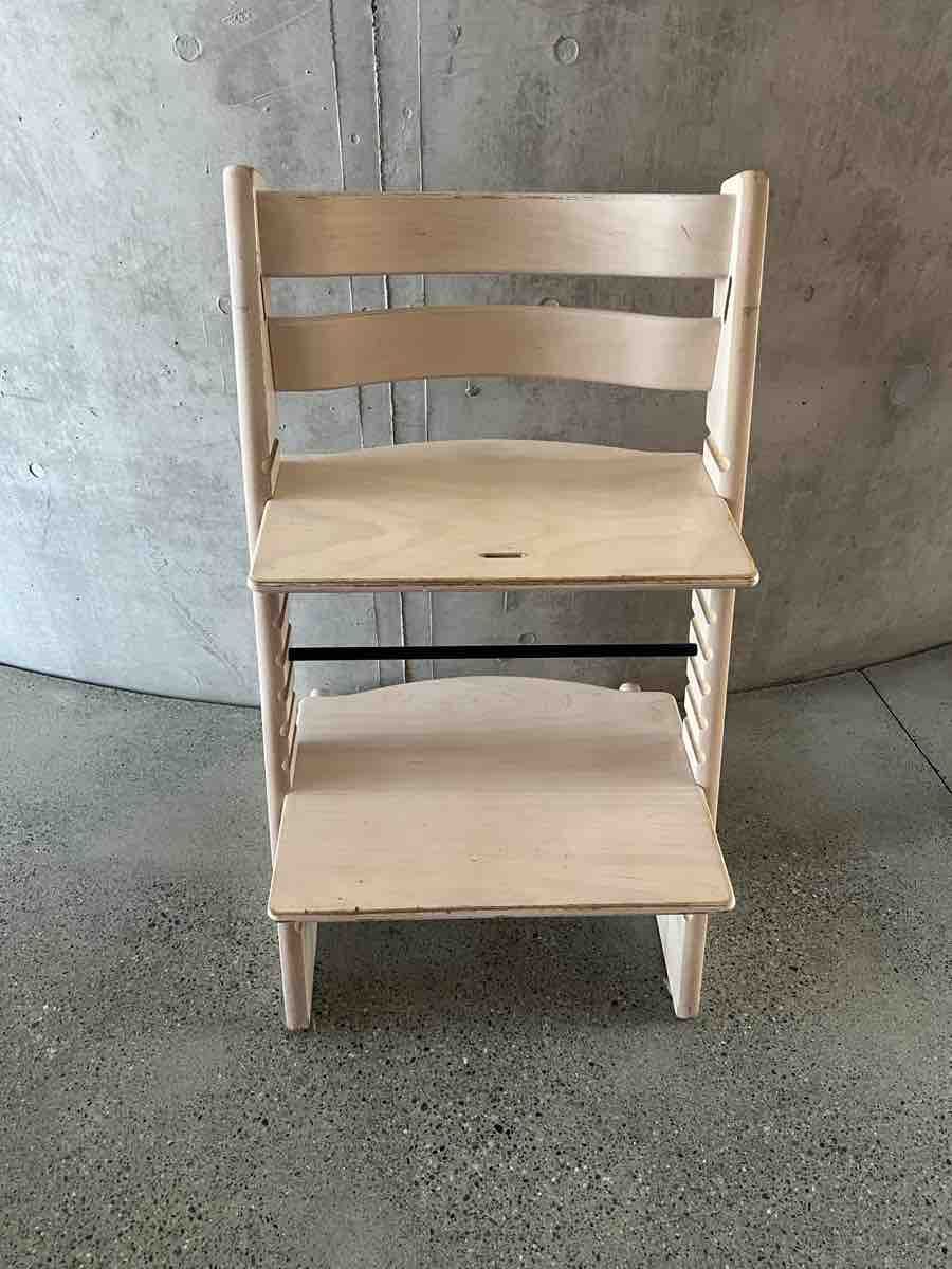 Stokke Hochstühle: Stokke Kinderhochstuhl Eiche, hell – Gebraucht aus Wädenswil von ine_dh8c