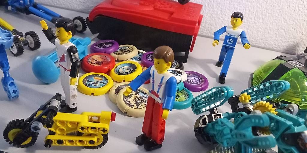 Giocattoli: Lego Technik: Dragsters + Slazer, INKL VERSAND – Usato da Giswil venduto da Anubis20 3