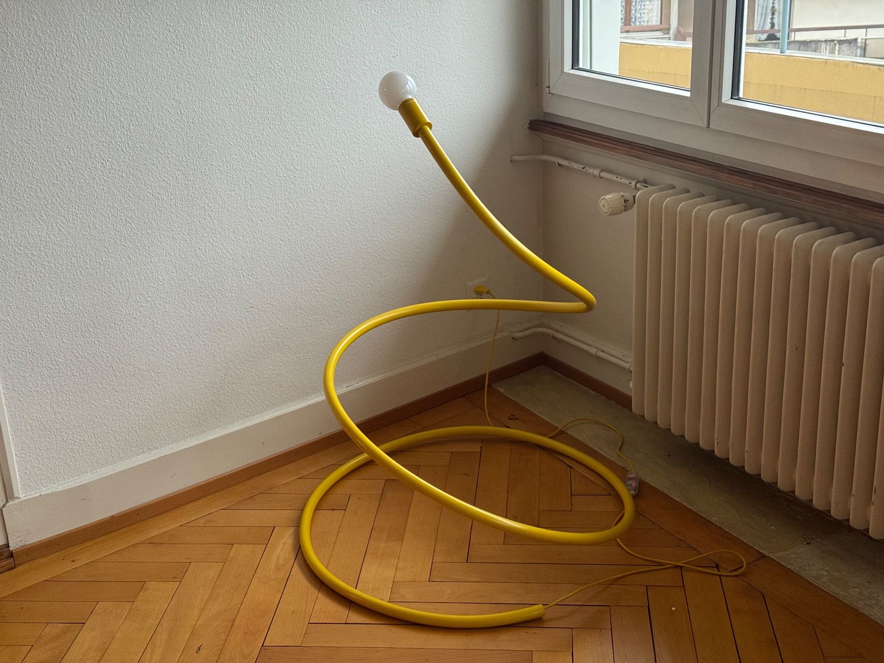 Lampen: RIRA Loopy lamp – Gebraucht aus Vevey von horasse 1