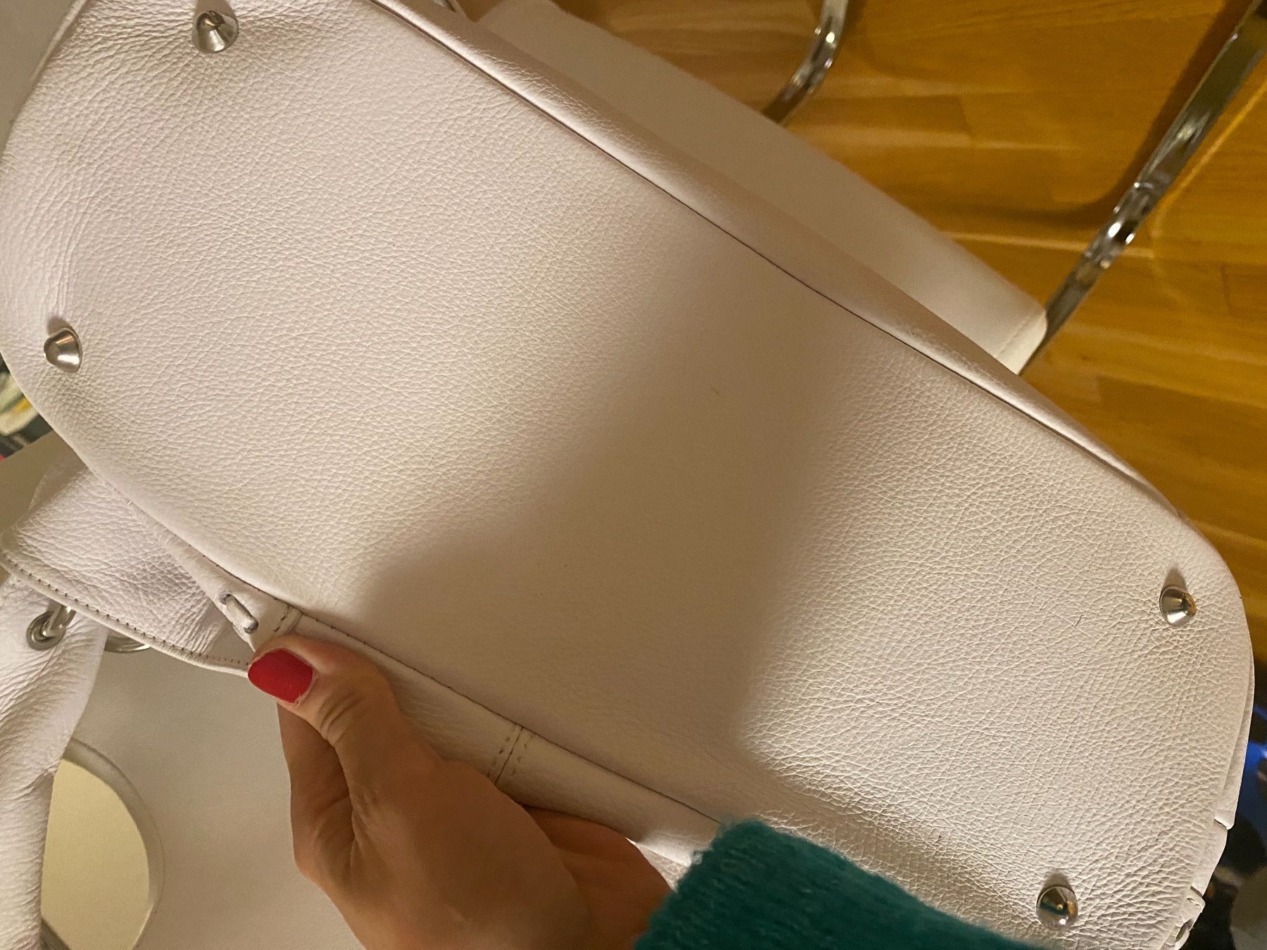 Borse da donna: Genuine Leather Beuteltasche weiss – Usato da Schmiedrued venduto da visagistinalisha 3
