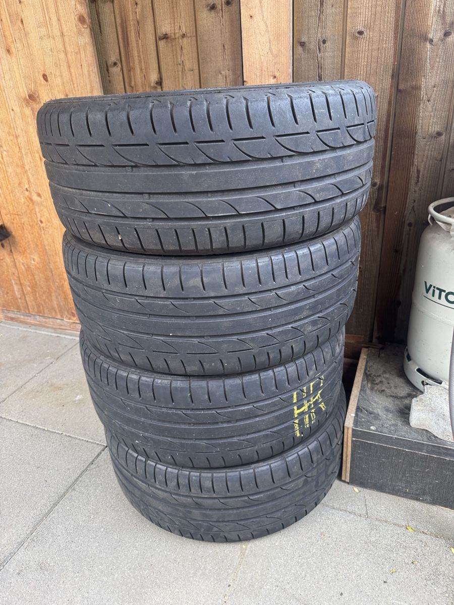 Pneumatici & Ruote complete:  Sommerreifen 225/40 R19 93W – Usato da Kirchlindach venduto da k46k46