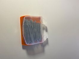 Nägel 1.5x45mm in orange Box neu ungebraucht