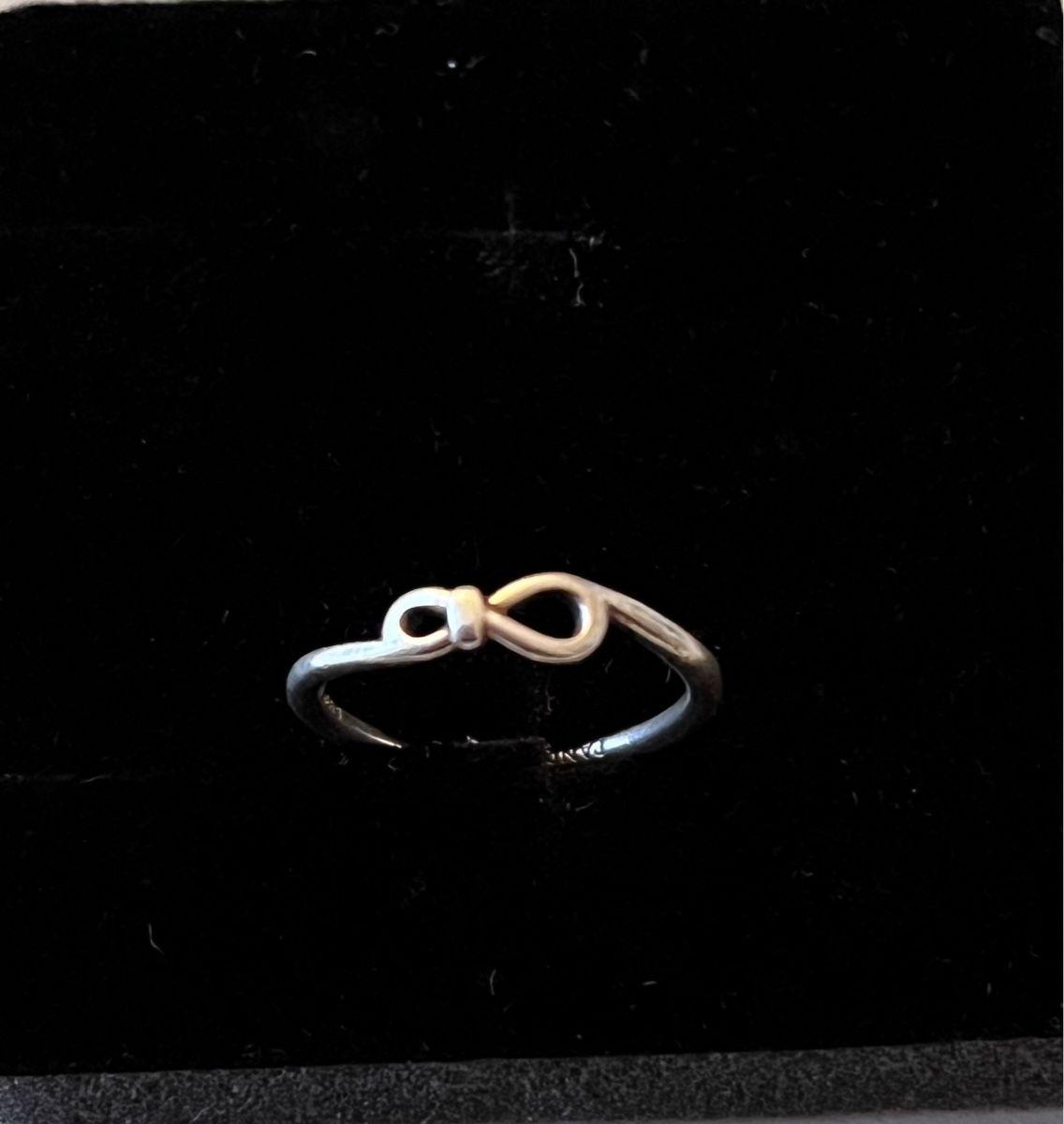 Pandora Anelli: Pandora Silberring Infinity Schleife Grösse 52 – Usato da Zürich venduto da Kleanthy 1