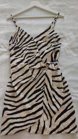 Kleid Zebra Muster Wickeloptik Grösse S Neuwertig