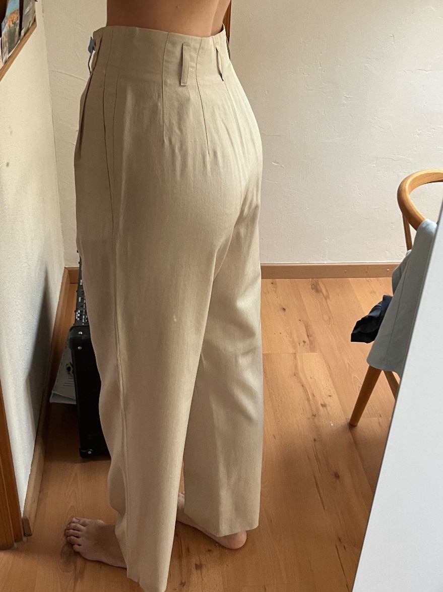 Pantaloni: Business Hose 36 tailliert beige – Usato da Riet (Neftenbach) venduto da kim_gfw6 6
