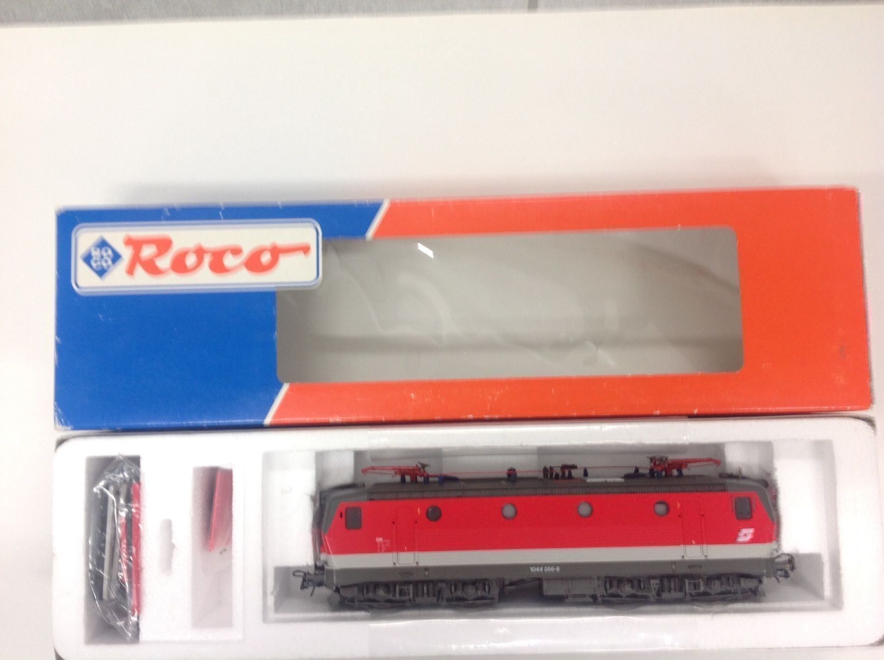 Roco Modelleisenbahnen: Roco 43721 ÖBB 1044 – Neu und originalverpackt aus Würenlos von juruth