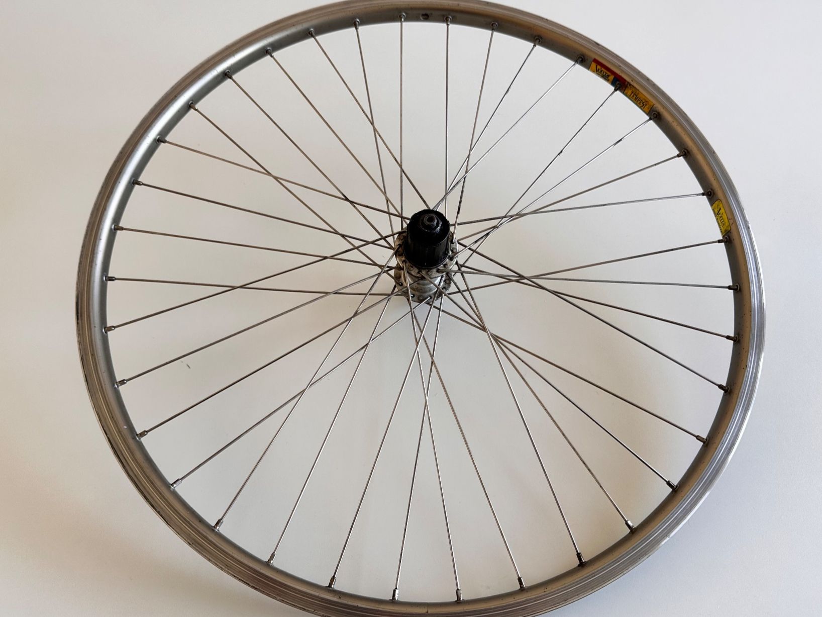Son Pezzi di ricambio: SON / Schmidt Original Nabendynamo an 26" Laufrad – Usato da Adliswil venduto da bieri-i 4