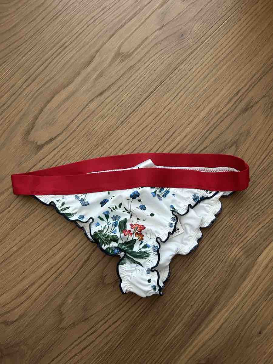 H&M Costumi da bagno & Bikini: Bikini Bottom H&M floral new – Nuovo (secondo la descrizione) da Zürich venduto da asf_n28n