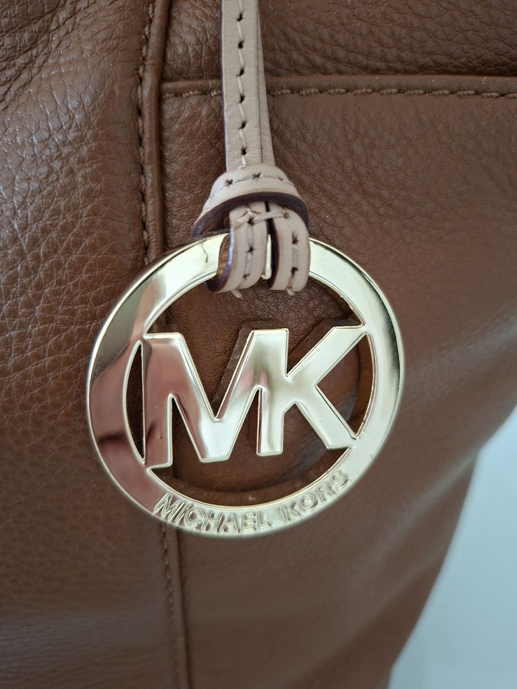 Michael Kors Borse da donna: Sac Michael Kors en cuir véritable – Usato da Renens VD venduto da ser_j2fn 1