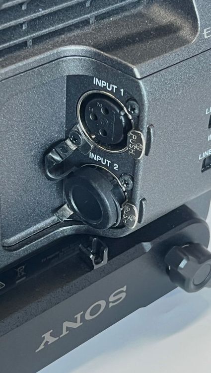 Sony Camcorder: Sony Vollformat-6K-Sensor Profi-Kamera PXW-FX9 – Gebraucht aus Arlesheim von arbel 8