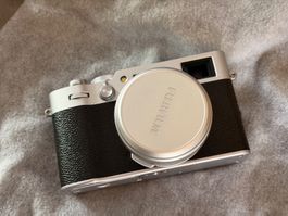 Fujifilm X100VI Camera Silver <1000 shutter count