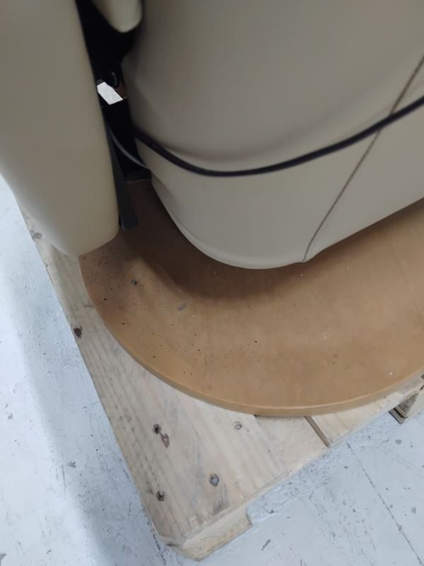 Dispositivi per massaggi: KEYTON - Leder Massagesessel , Creme - Beige – Usato da Rüti ZH venduto da Restwert_Rueti_ZH 5
