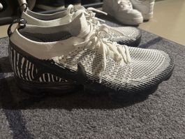 Nike Air Vapormax shoes white black size 44 used