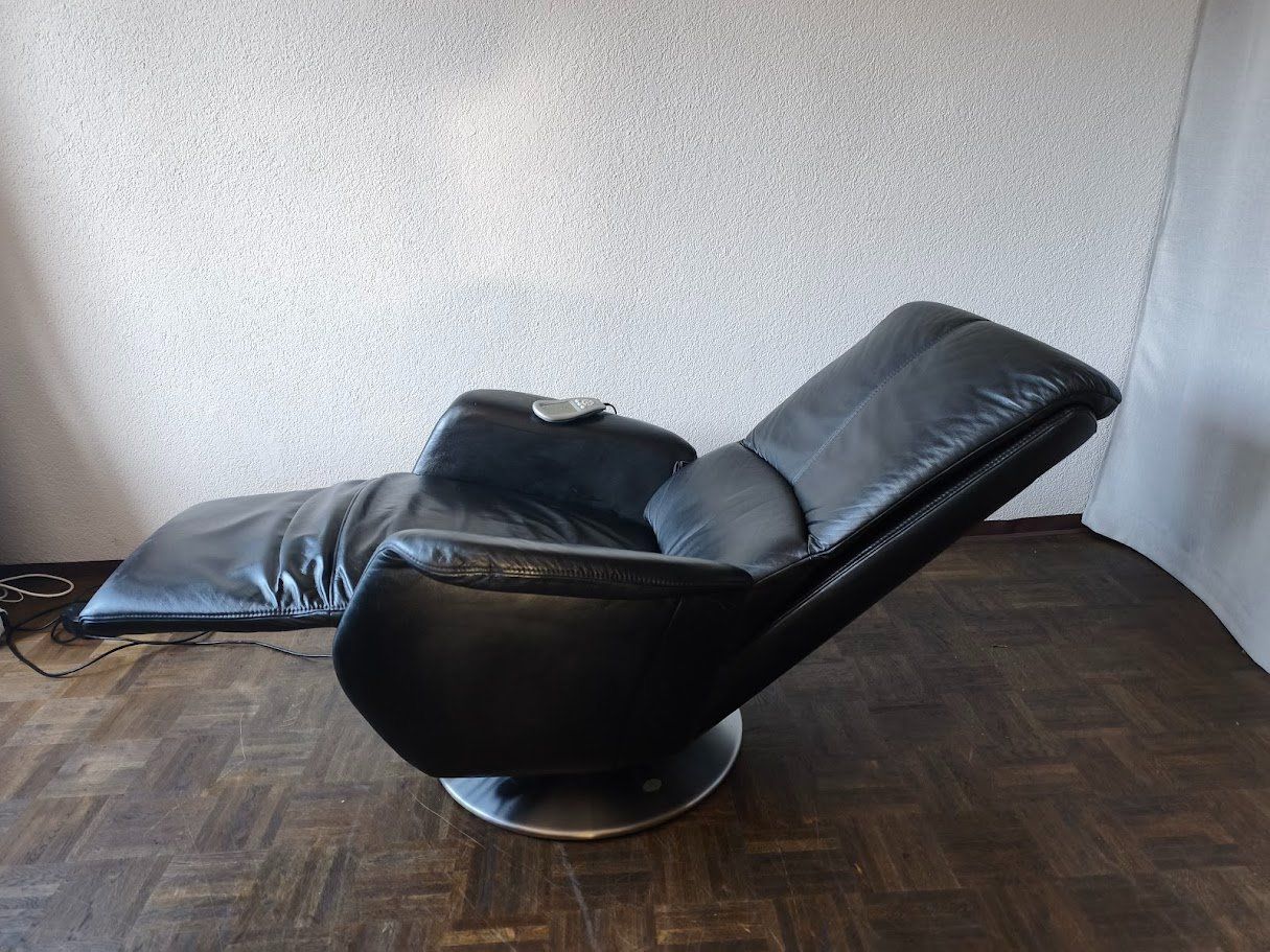 Himolla Poltrone: Massage Sessel Himolla EasySwing 7953 Relaxsessel Leder – Usato da Toffen venduto da Immo-Erben