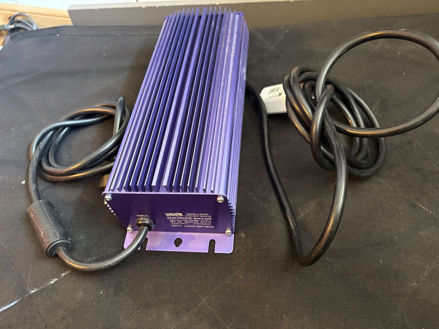 Lumatek Lampes: LUMATEK LK6240 - 600W – D'occasion à Lausen par sen_jm7c 1