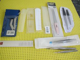 19 ACCESSOIRES DE TOILETTES NEUFS
