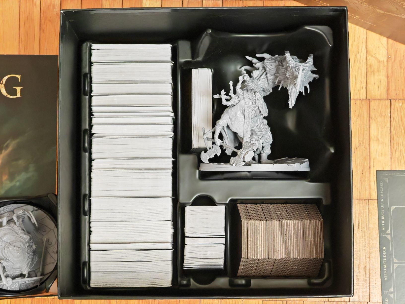 Giochi: ELDEN RING: The Board Game - Stormveil Castle – Nuovo (secondo la descrizione) da Niederhasli venduto da OlympusDMons 5