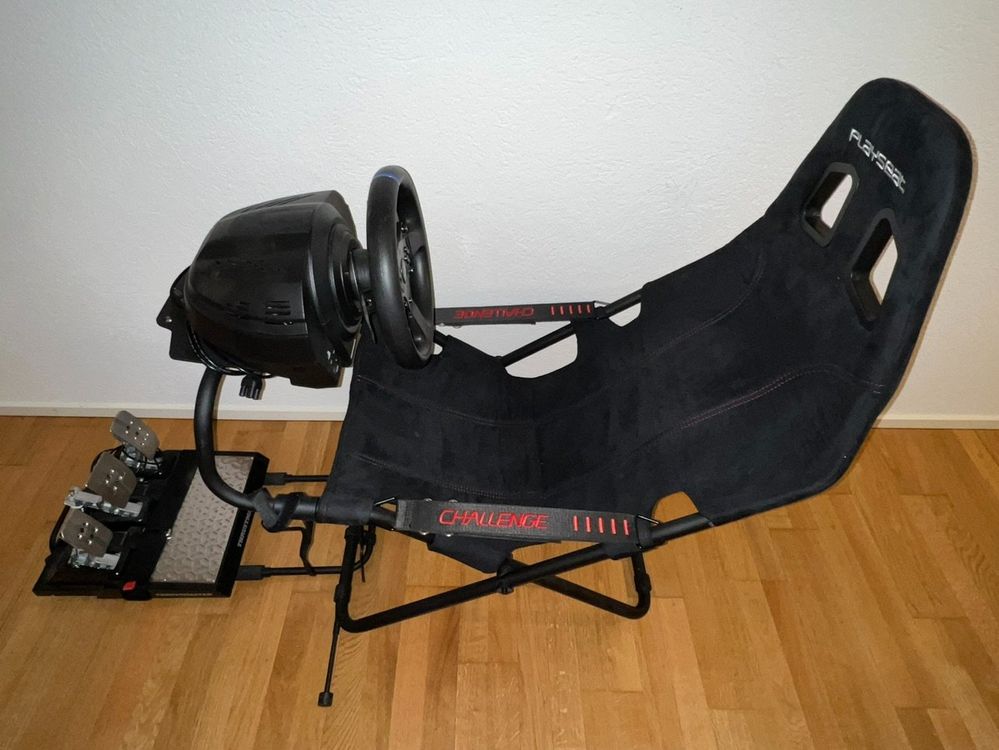 Sony PS4/PS5 Racing Set (Thrustmaster Pedale/Lenkrad/Sitz)