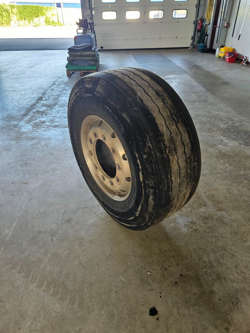 Scania Cerchioni: Alu Felgen Scania 4stk. – Usato da Recherswil venduto da hubelmatt