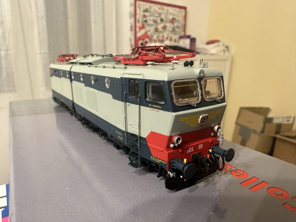 LOCOMOTIVE ÉLECTRIQUE E405.030 LIVREE MERCITALIA RAIL FS