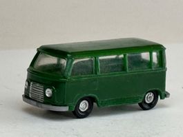 GB5- EKO Ford FK 1000 Transit Bus grün