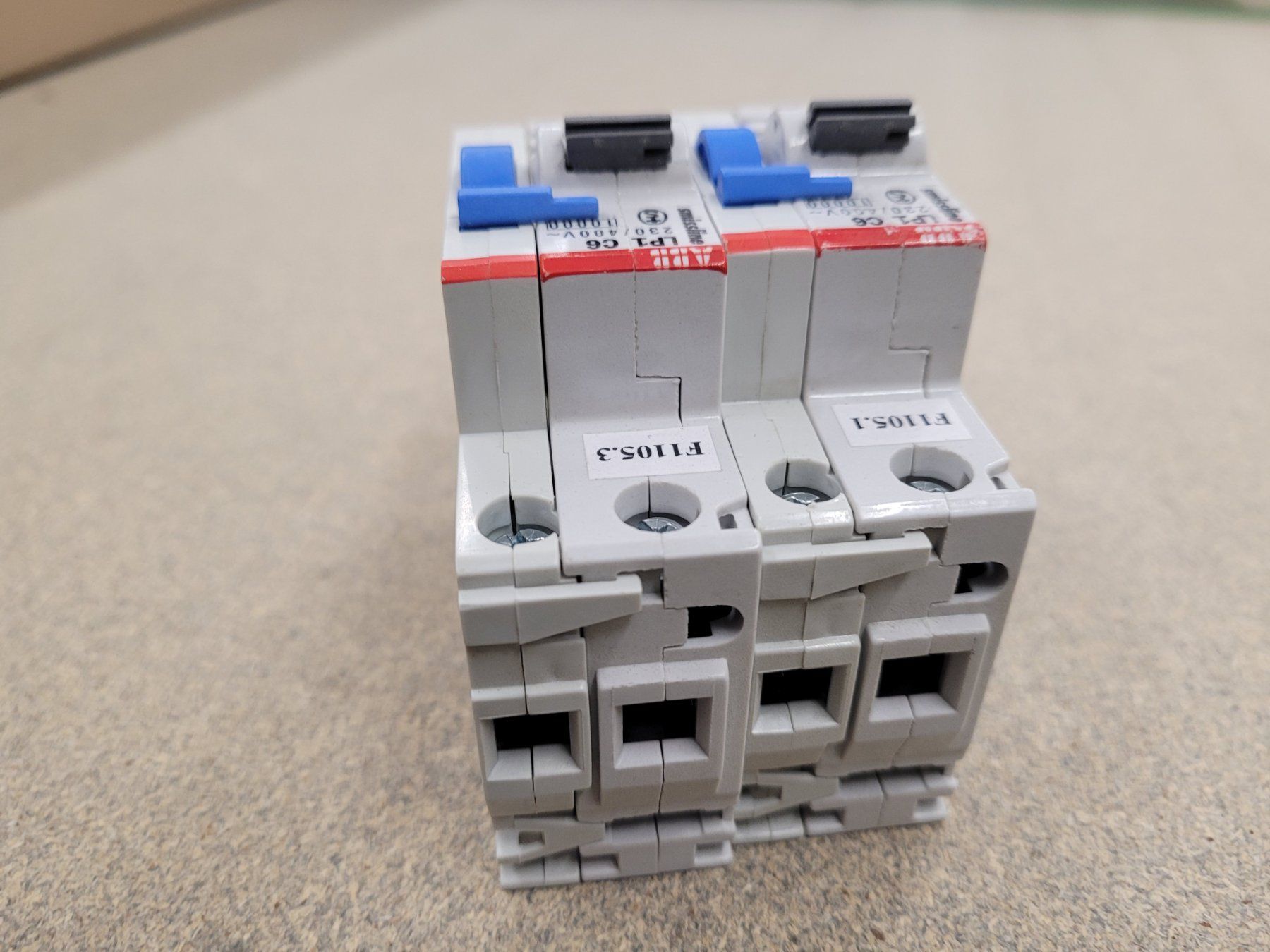 ABB Alimentazione elettrica: 2 Stück Sicherungen ABB LP1 C6 – Usato da Vitznau venduto da Night-Fire 2