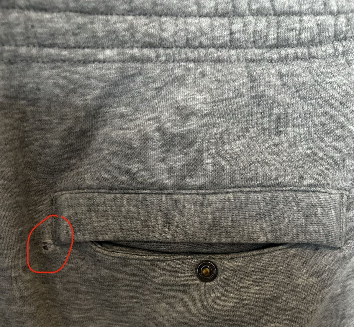 Nike Pantaloni: Nike Slim Fit Herren Trainingshose – Usato da Ebmatingen venduto da Christopher123 3