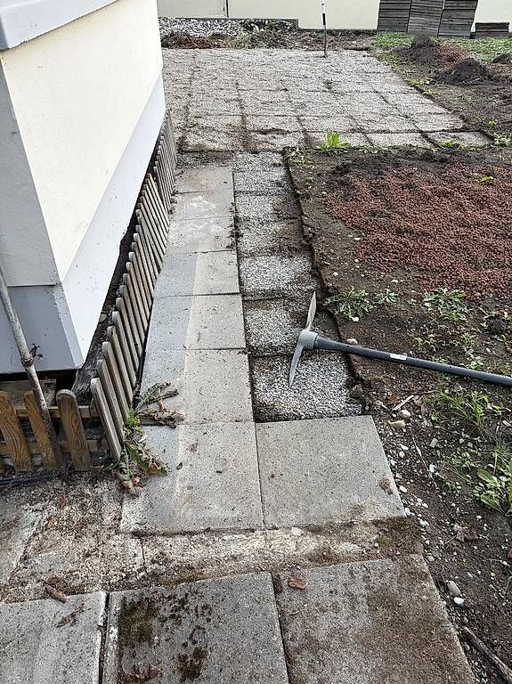 Rivestimenti per pavimenti: Gartenplatten 40 x 40 cm – Usato da Bern venduto da fg101 2