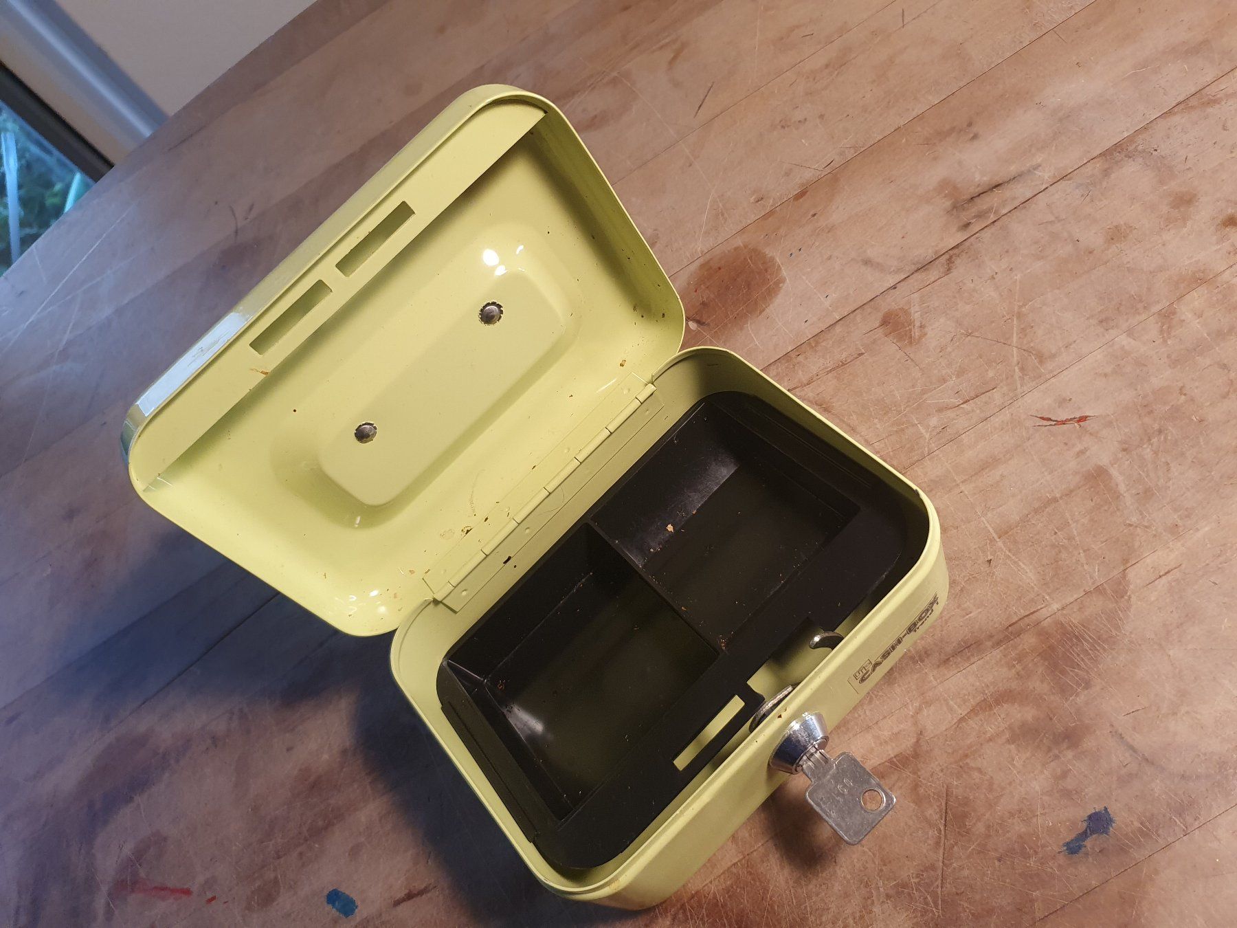 Kassen: Cash-Box abschliessbar – Gebraucht aus Zürich von loosebone 3