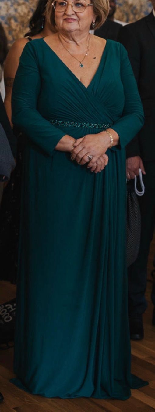 Vestiti: Mac Duggal Emerald Green Gown - Size 16W – Nuovo (secondo la descrizione) da Luzern venduto da mon_6rzf 6