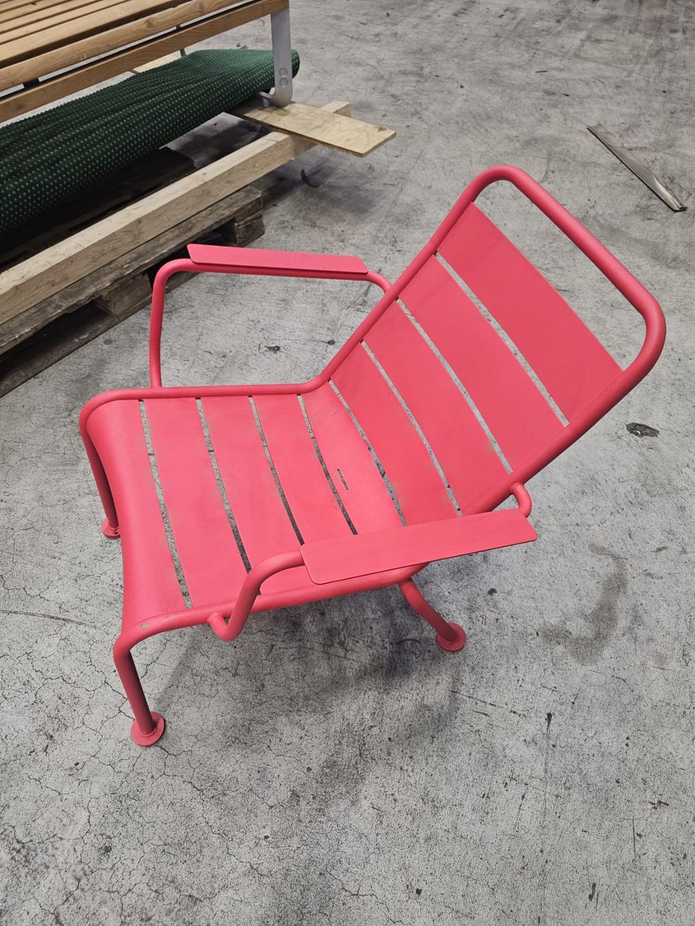 Fermob Sedie: Stuhl Fermob - Rot – Usato da Spreitenbach venduto da VelopaSPR 2