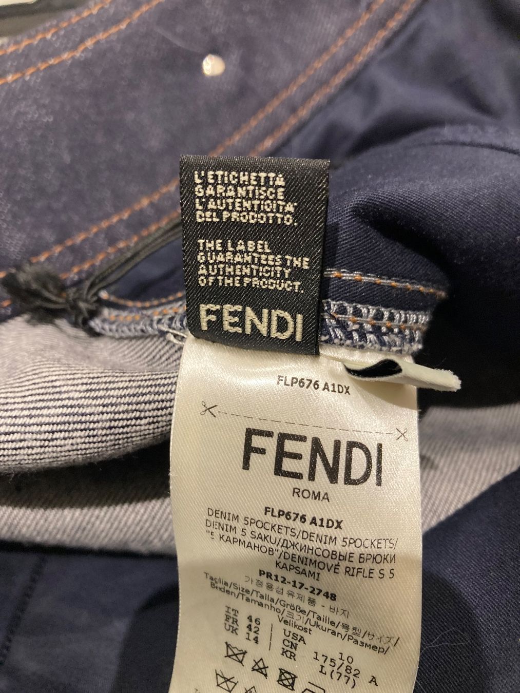 Fendi Jeans: Fendi jeans 46I-42CH – Nuovo e nell'imballaggio originale da Paradiso venduto da Kayakara 4