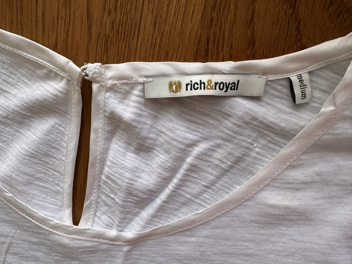 Rich & Royal T-shirt: Oberteil weiss Grösse M von rich&royal mit Einsatz – Nuovo (secondo la descrizione) da Aesch BL venduto da Micimacko-4 3