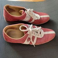 SPORTSCHUH / Wildleder / Rot. Trend