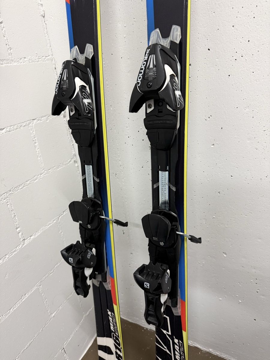 Salomon Sci: Salomon skis with bindings used condition – Usato da Zürich venduto da julian.a 2