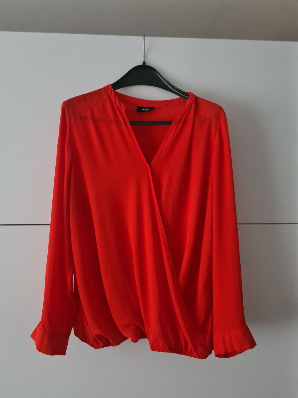 Camicette: Rote Wickelbluse Wallis Gr. 44-46 elegant – Usato da Zürich venduto da nel_k752