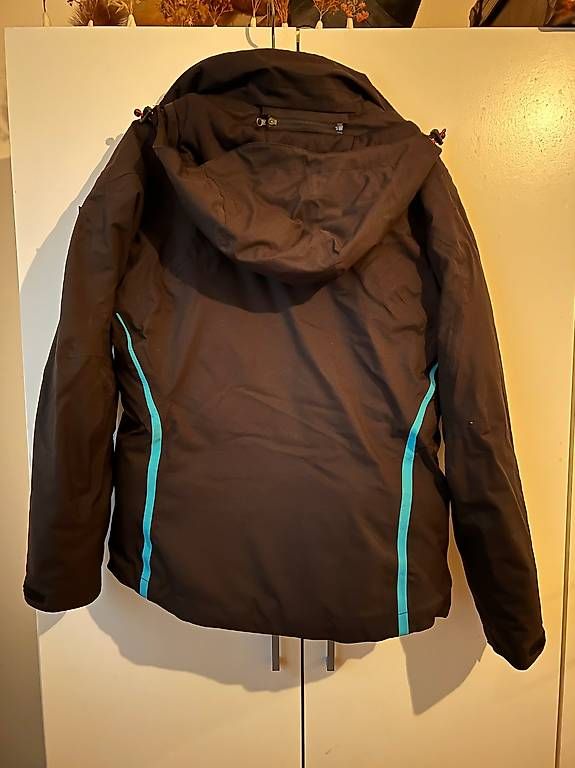 Jacken: Veste de ski, taille 38 – Gebraucht aus Lausanne von sugarplumfairy 1