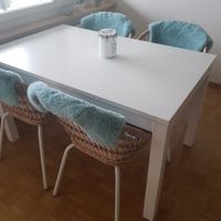 IKEA Tisch 130cm x 80cm (+ Verlängerungsplatte 60cm)