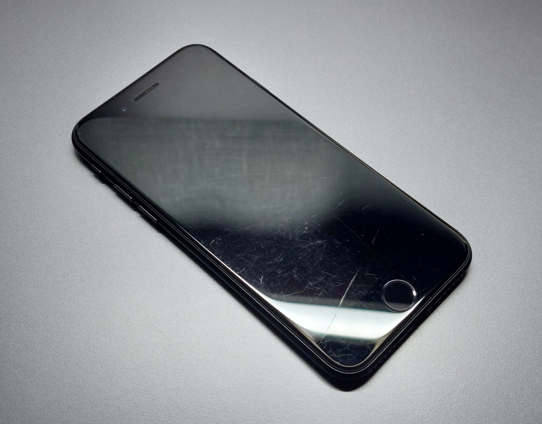 Apple Handys / Smartphones: iPhone SE 2020 64gb 100% Akku, + Hülle – Gebraucht aus Pfäffikon SZ von max_5ylc 7